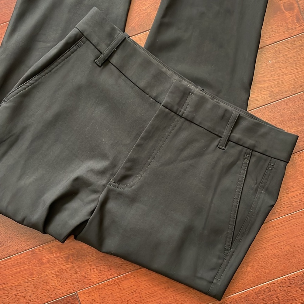 Vince Black 98% Wool Flat Front Unlined Tapered Leg Pants 6 - Picture 2 of 7